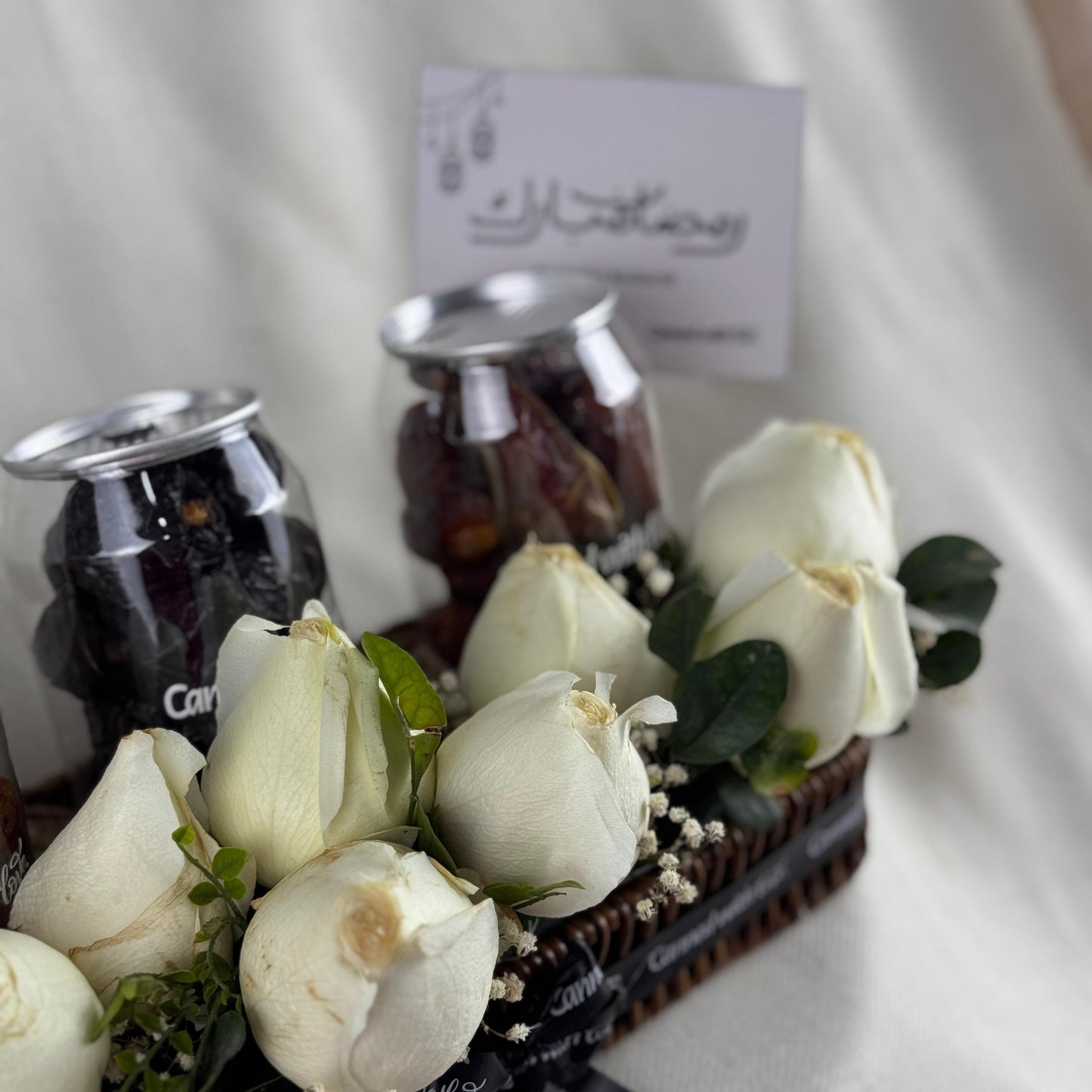The Royal Trio: Premium Saudi Date & Rose Tray
